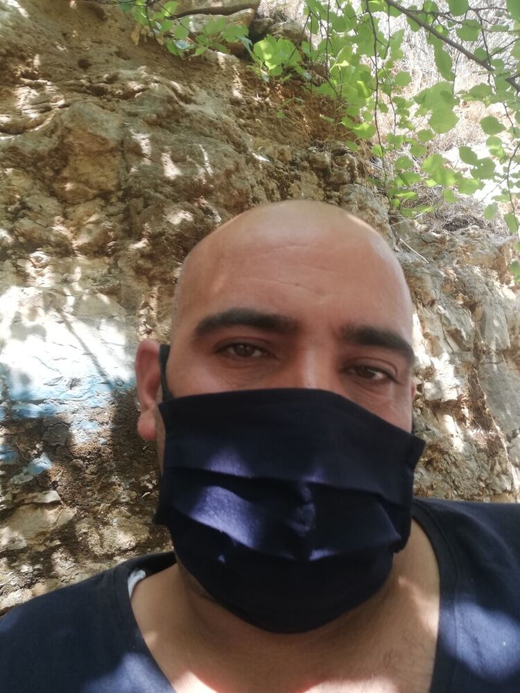  20936893  Mhamad, 38 ,    