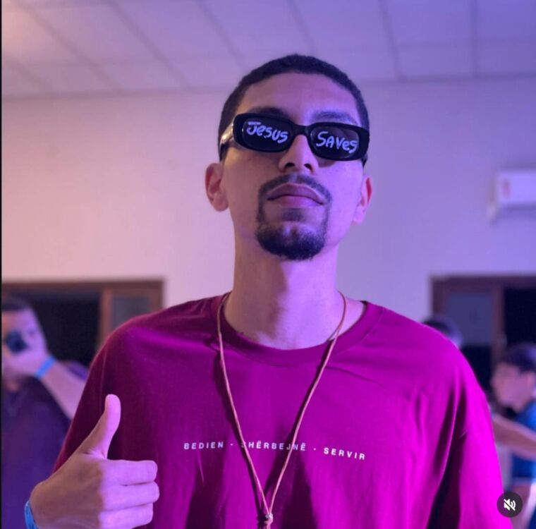  --,   Christofer, 25 ,     , c 