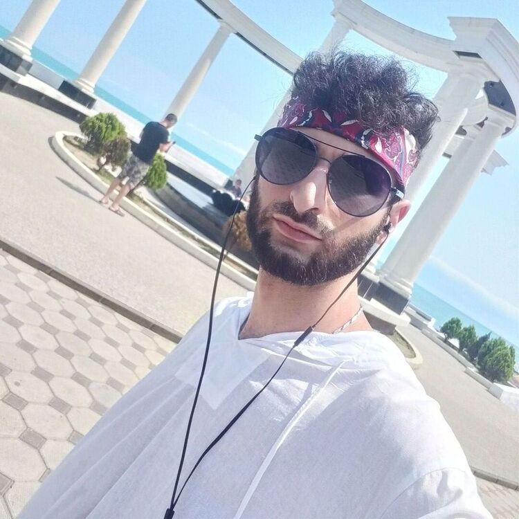  ,   Andy, 28 ,   ,   