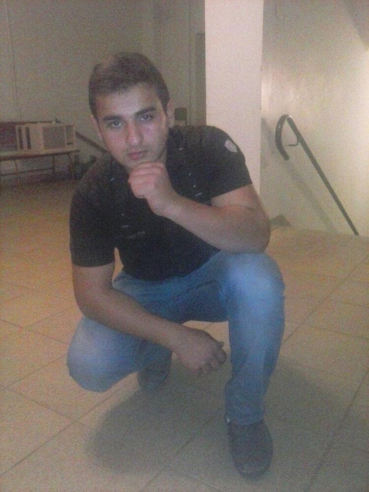  ,   Karlen, 27 ,   
