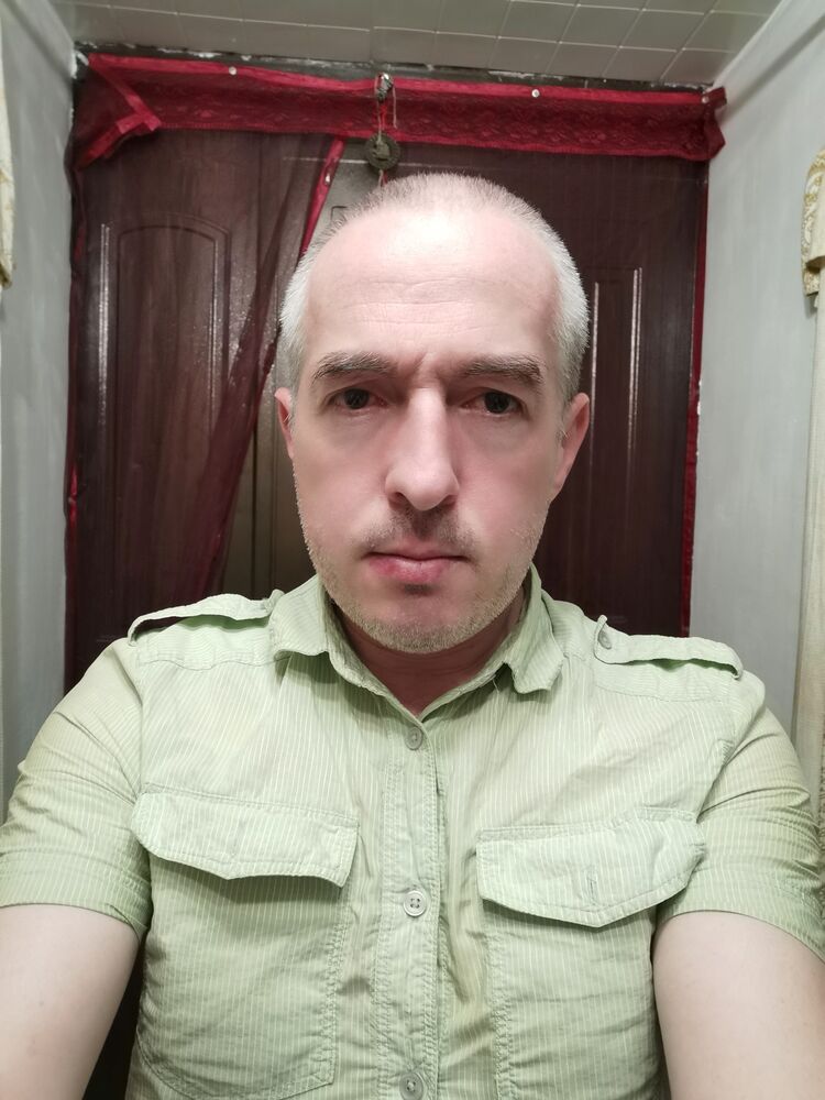  31707863  , 44 ,    