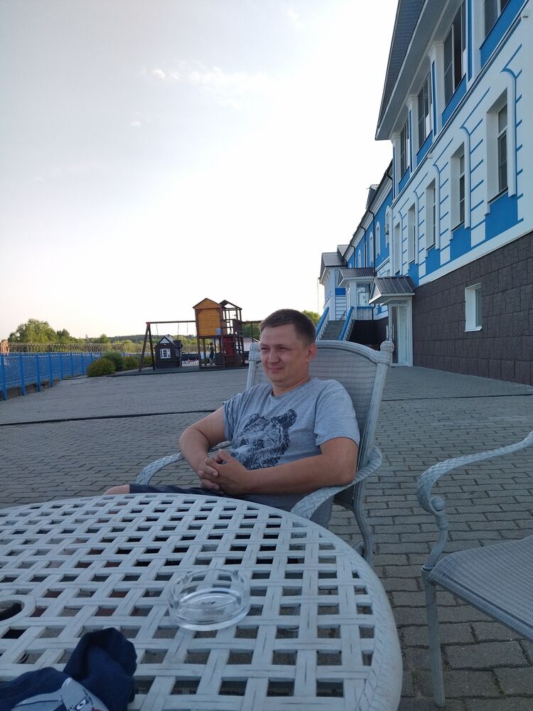  ,   Igor, 42 ,   ,   