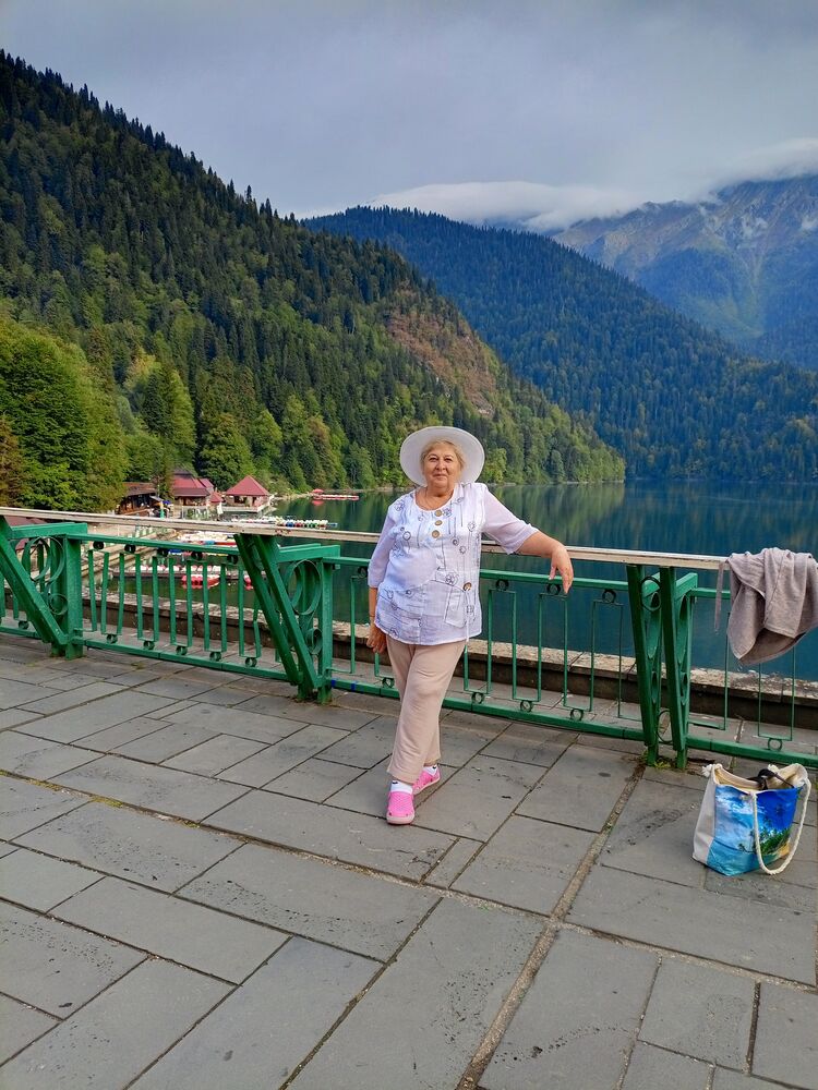  ,   Mila, 67 ,   , c , 