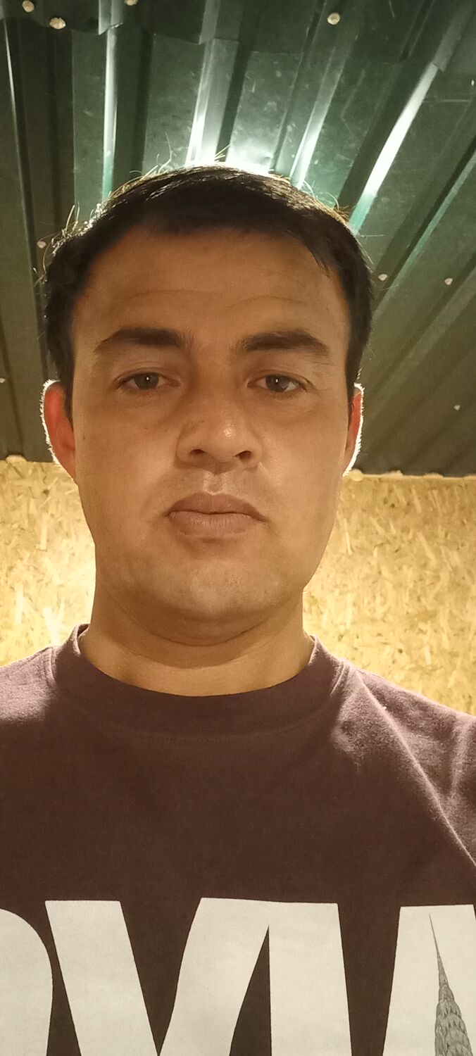 35587693  , 42 ,    
