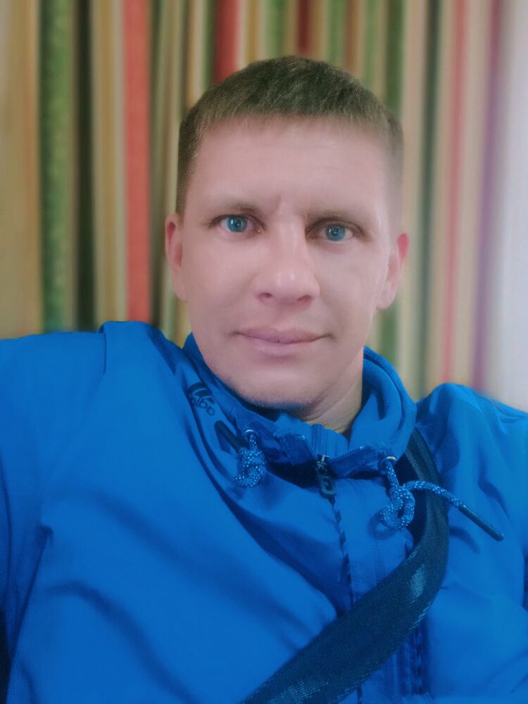  28811153  Edinstvenii, 37 ,    