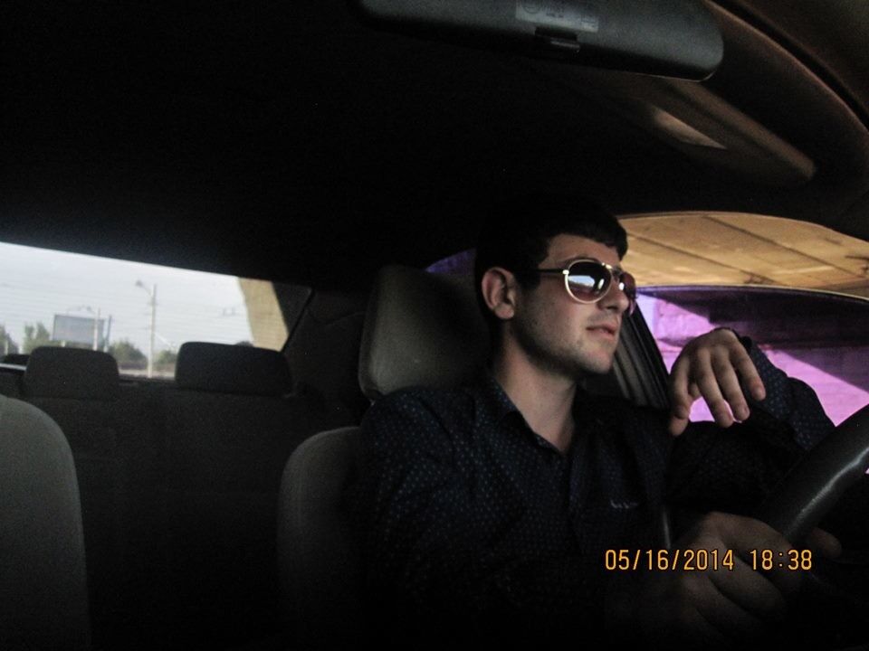  ,   Hakob, 32 ,     , c 