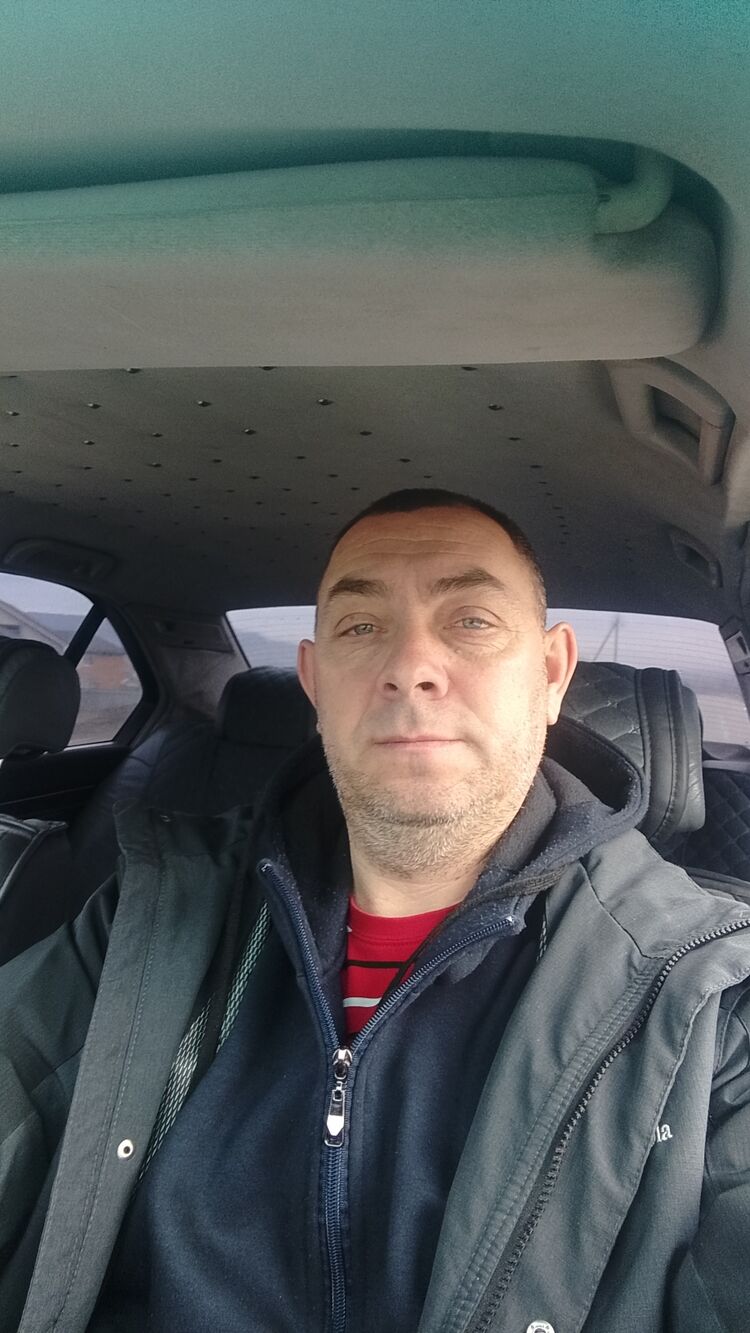  ,   Maxim, 41 ,   c 