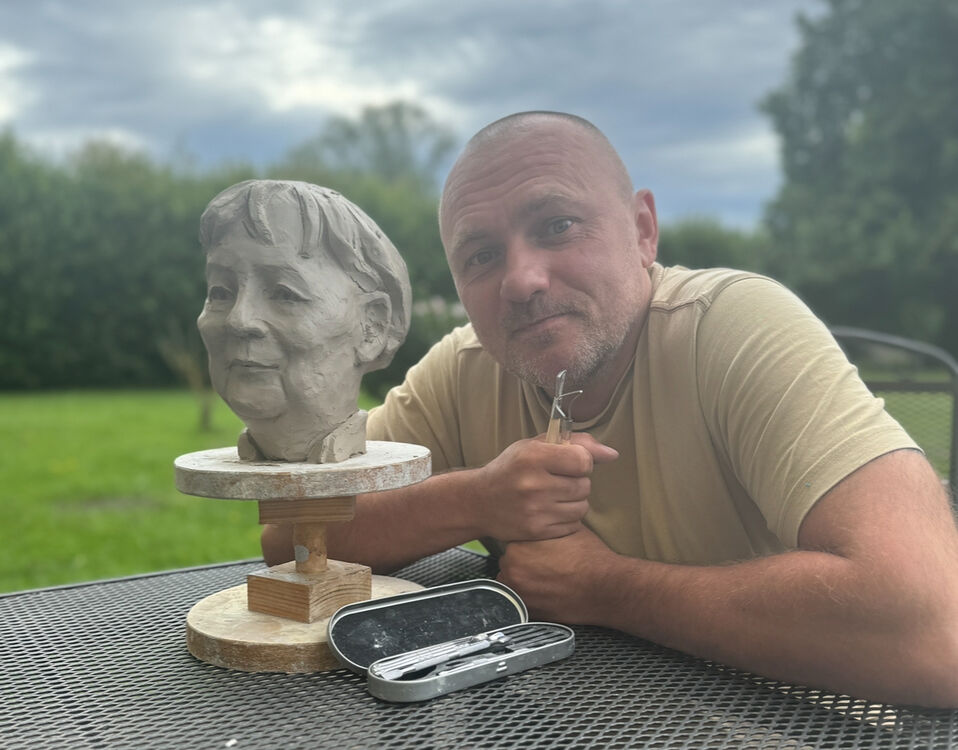  44807553  Alex, 49 ,    Stuttgart