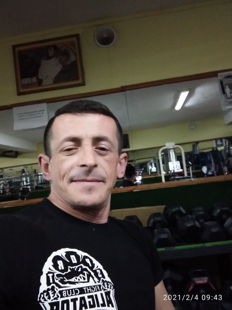  22222093  Serghei, 43 ,    