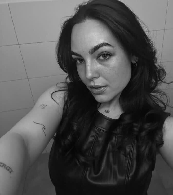  52028403  , 31 ,    Bruhl