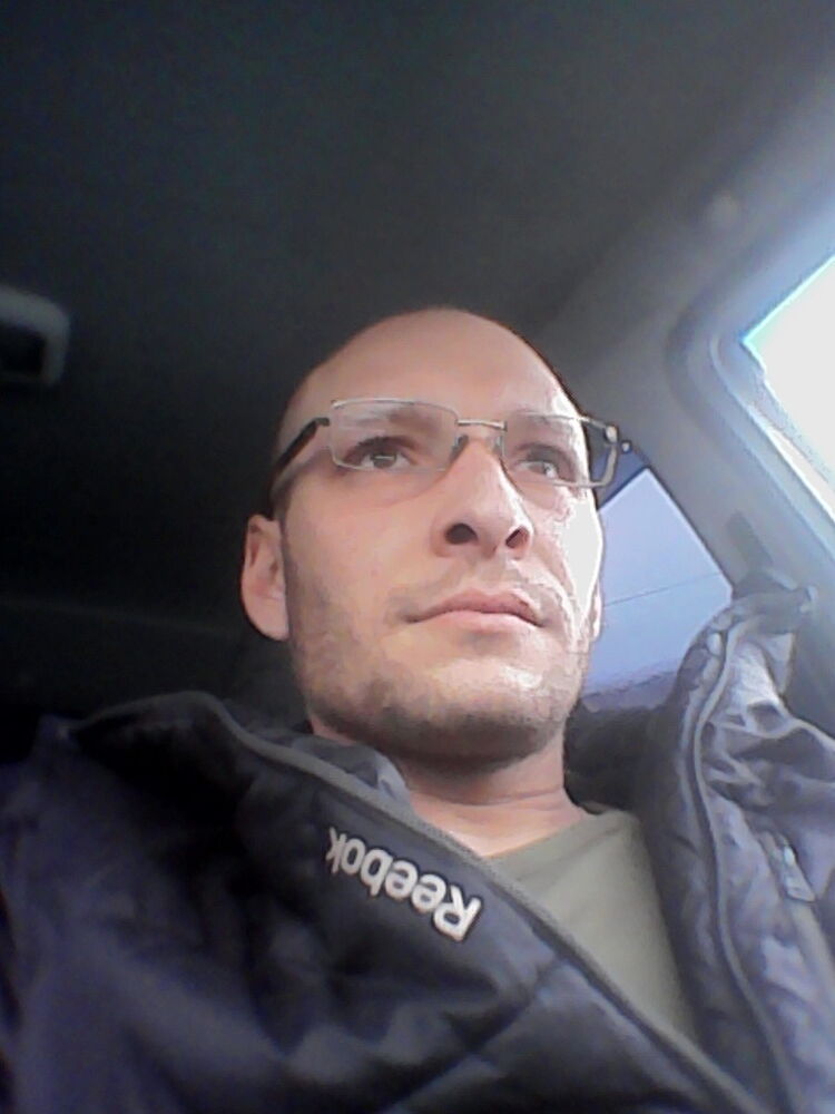  9010053  Aleksei, 41 ,    
