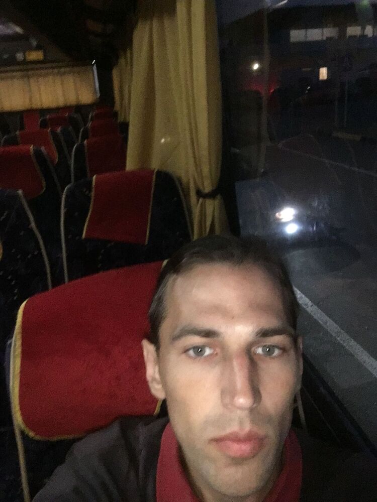  28745923  , 33 ,    