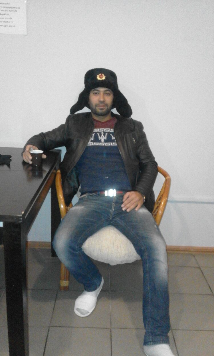  ,   Yussuf, 38 ,   ,   