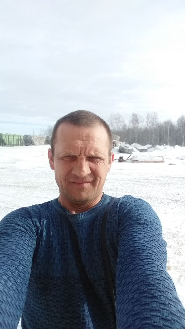  36999173  , 49 ,    