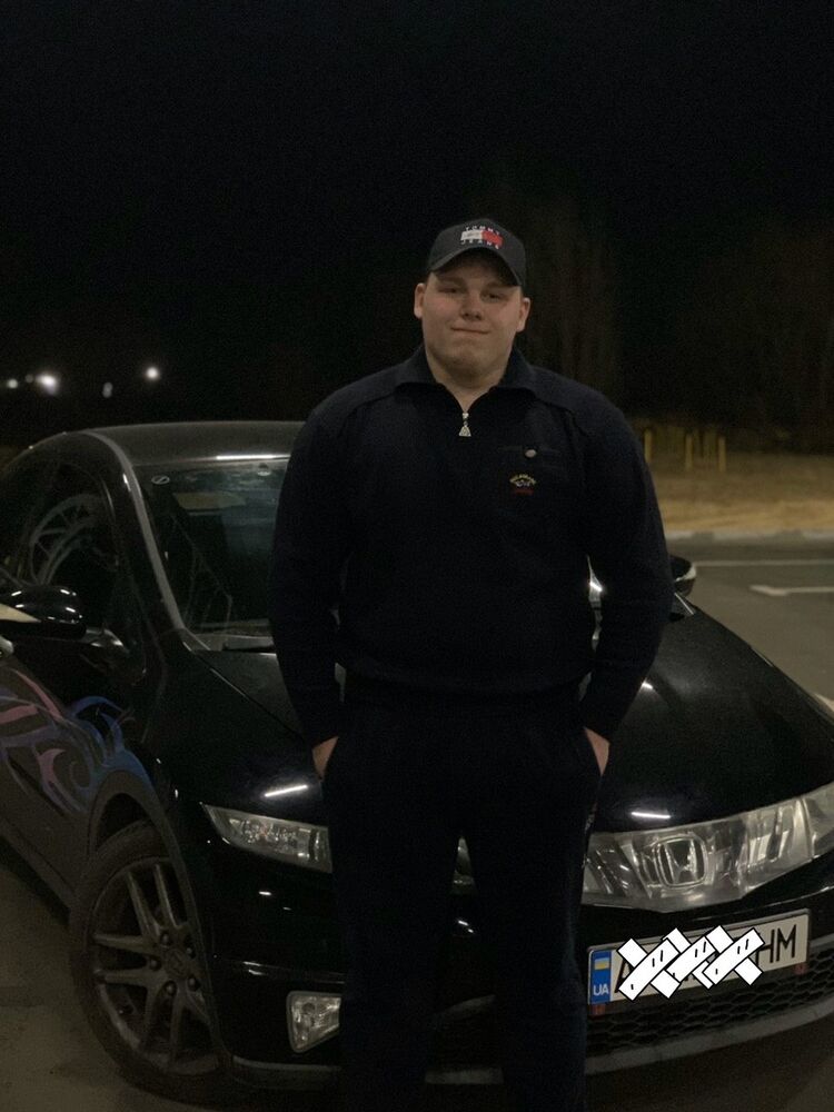  19894983  Ivan, 26 ,    