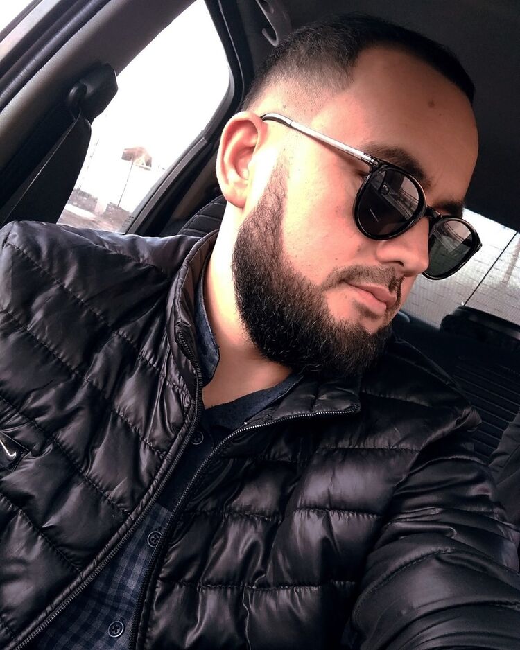  18857393  Rovshan, 36 ,    