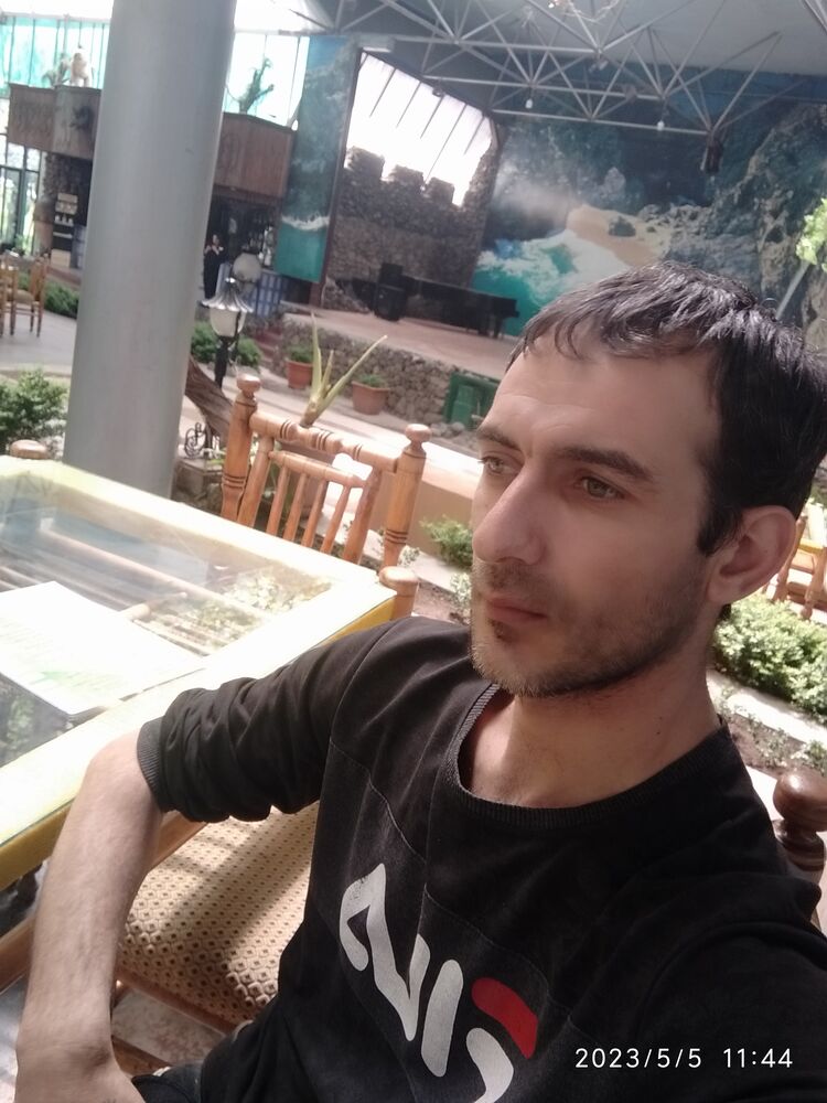  ,   Andranik, 35 ,   ,   