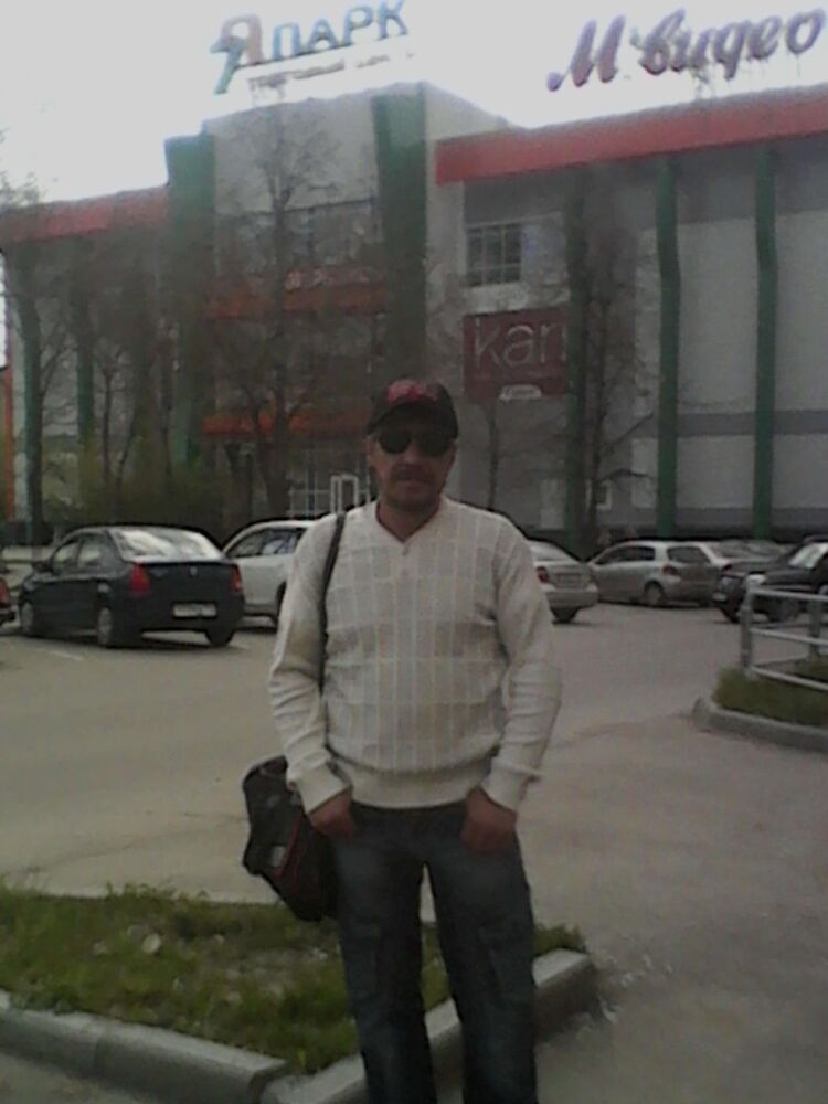  8491233  Ivan, 55 ,    