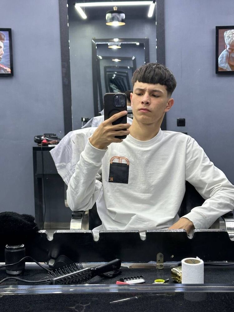  48391793  , 18 ,    