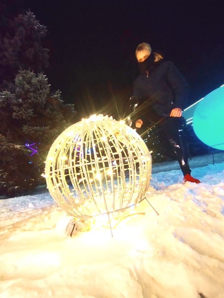  --,   Ilya, 25 ,     , c 