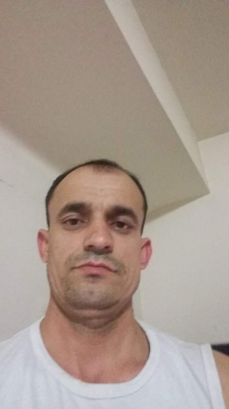  ,   Karim, 44 ,   ,   