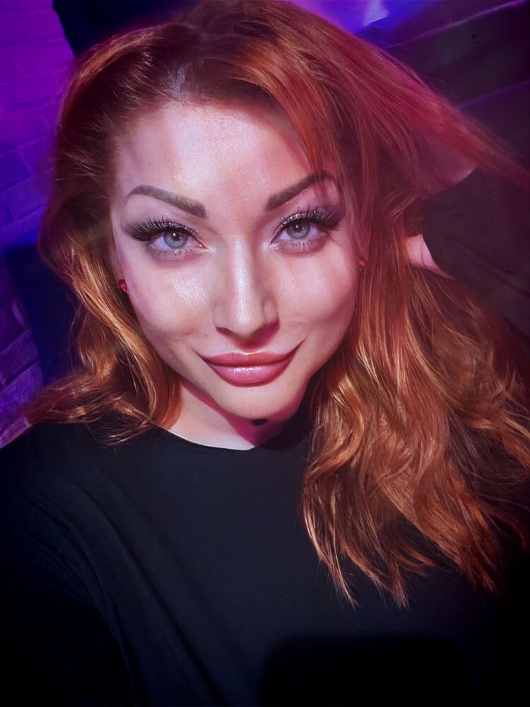  ,   Tatiana, 43 ,  