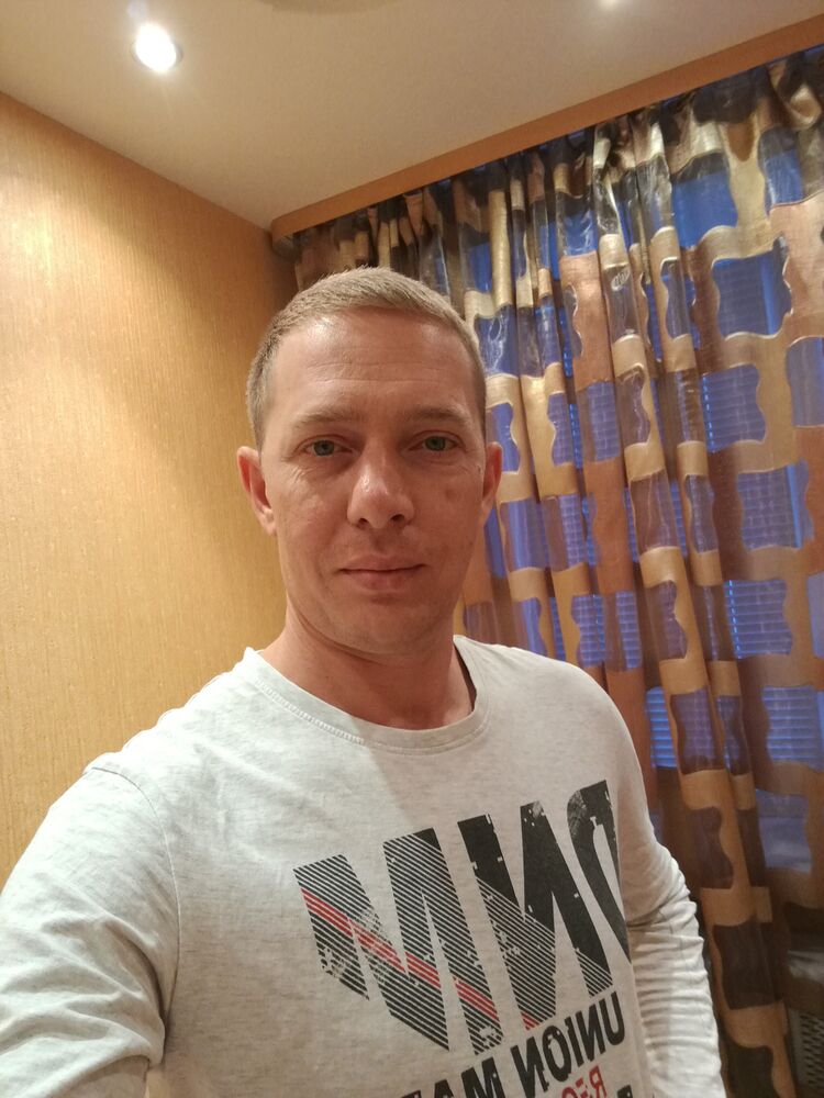  48773103  , 44 ,    