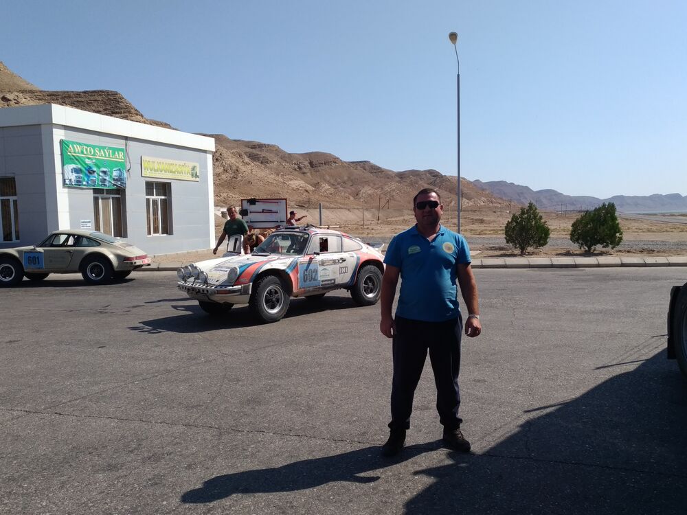  48708813  Sergiu, 44 ,    