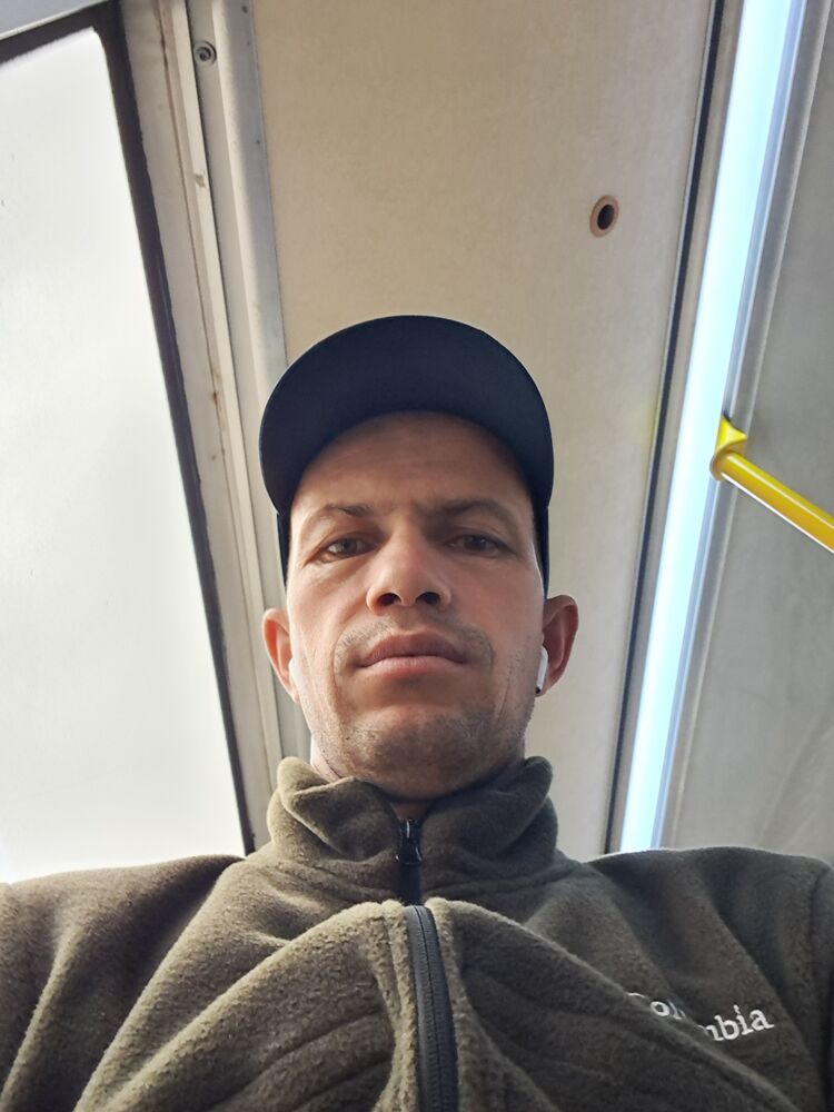  52786773  , 25 ,    