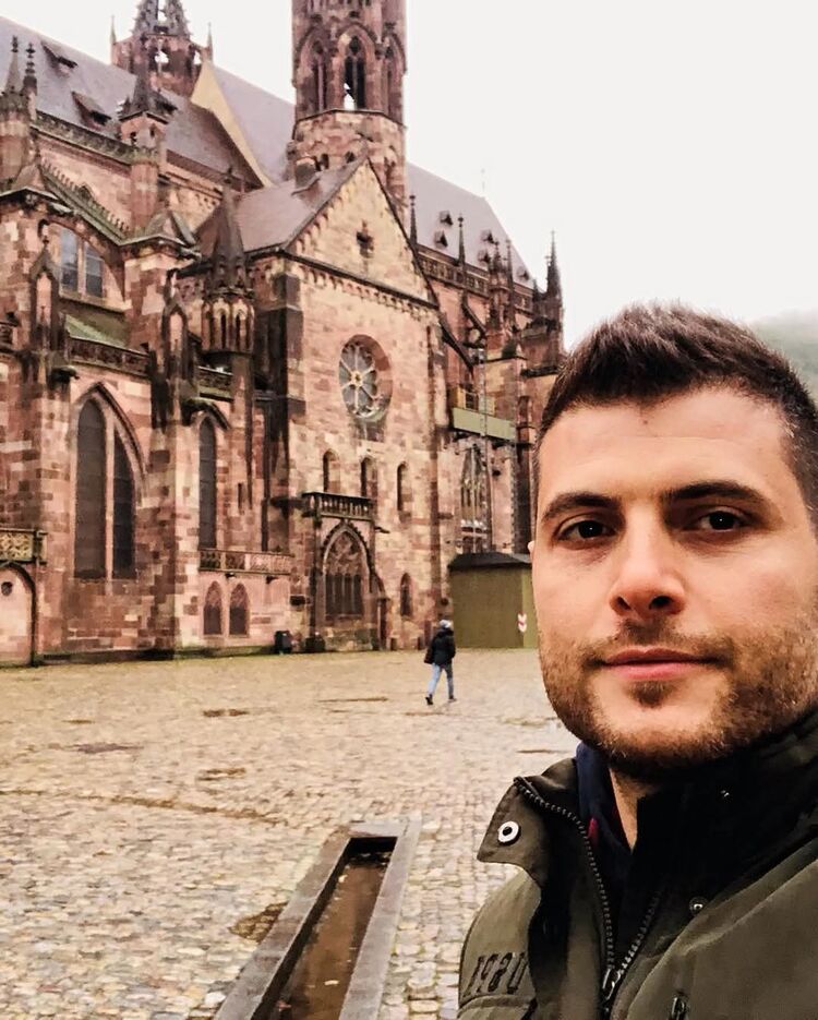  54442033  Farid, 41 ,    