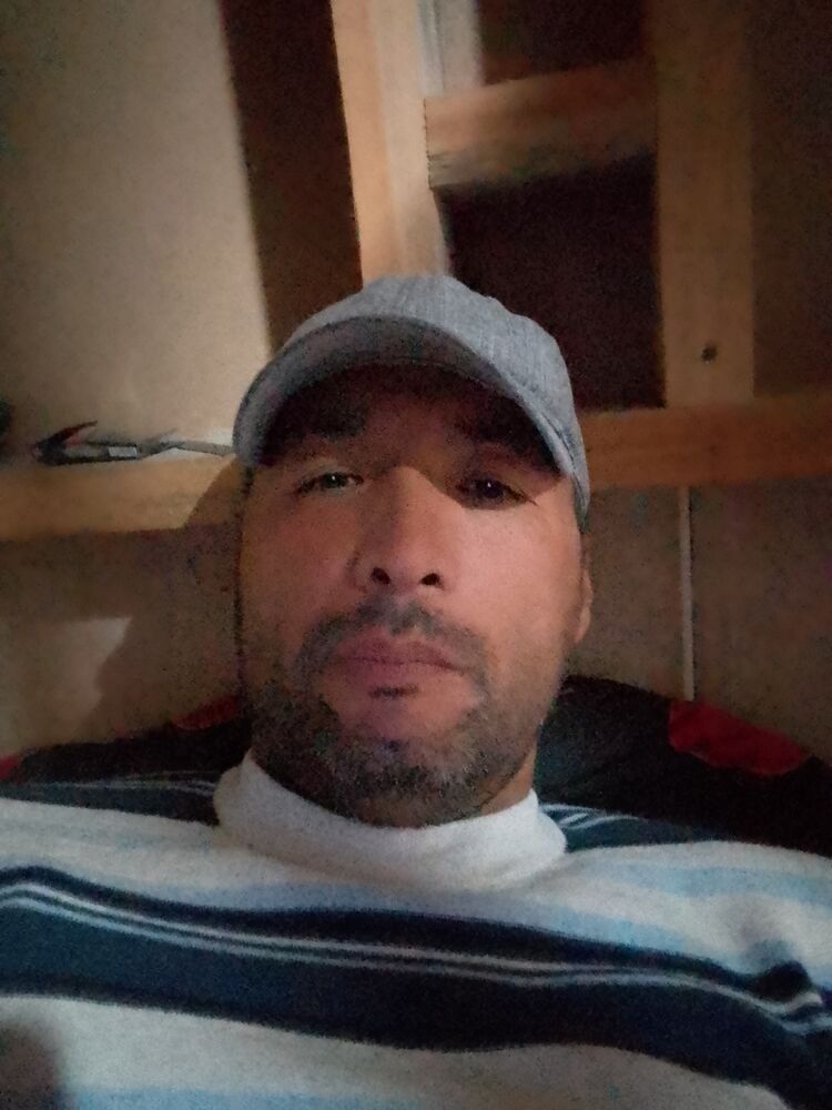  38452803  Otadek, 42 ,    
