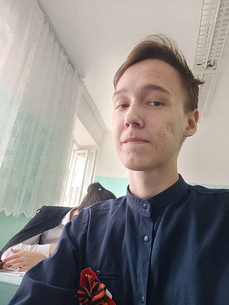  28062963  , 21 ,    