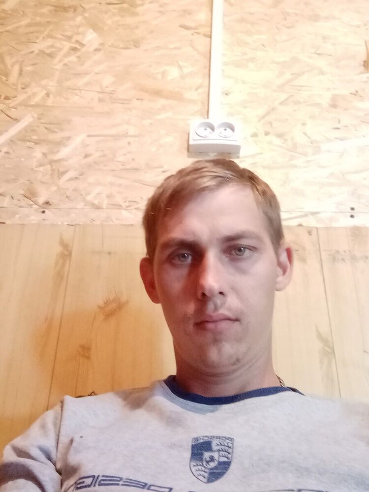  20208973  , 32 ,    