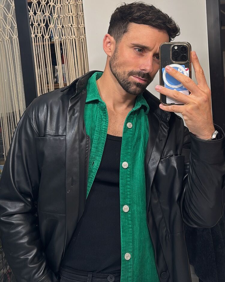  ,   , 33 ,   ,   