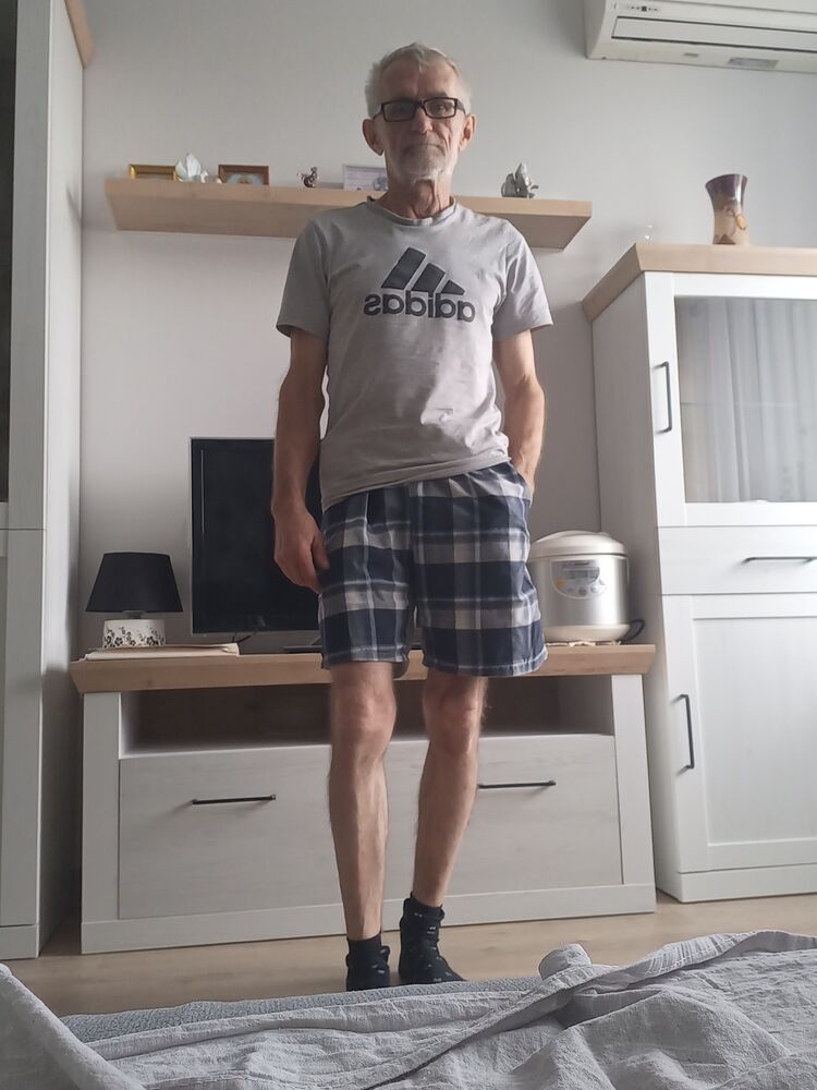 32375833  , 62 ,    
