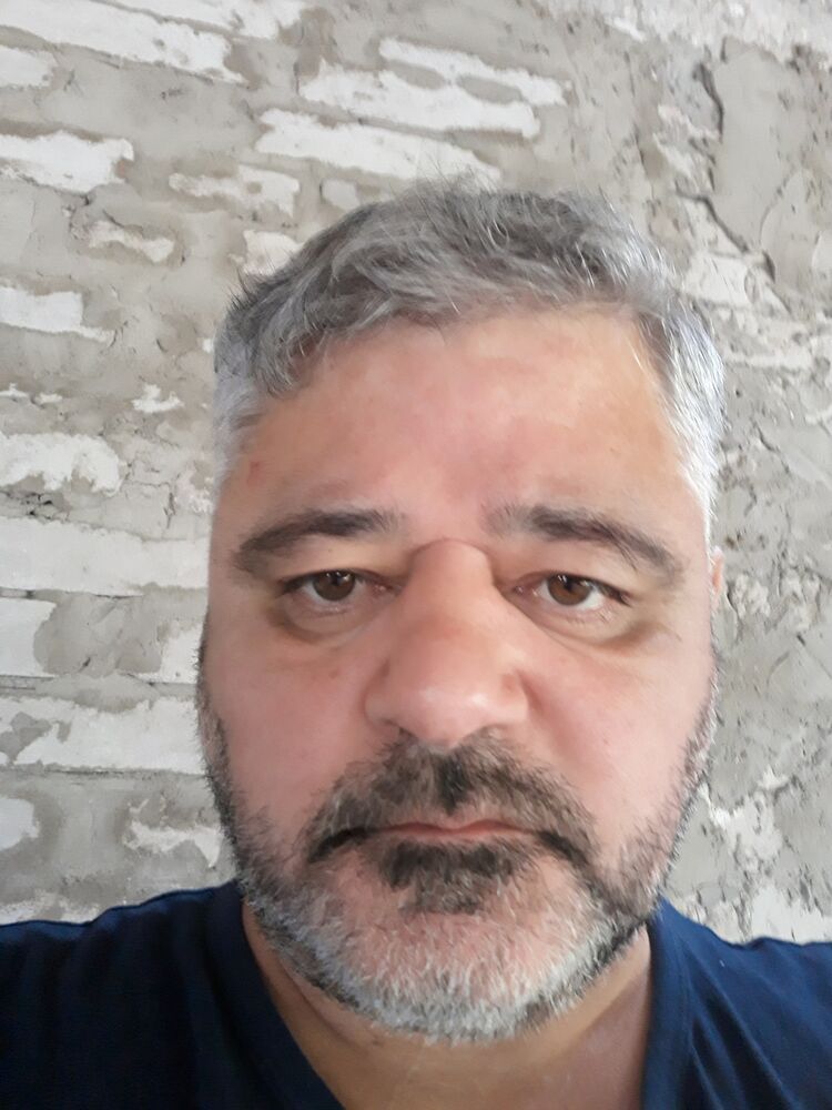  39112893  Merabi, 48 ,    Praha