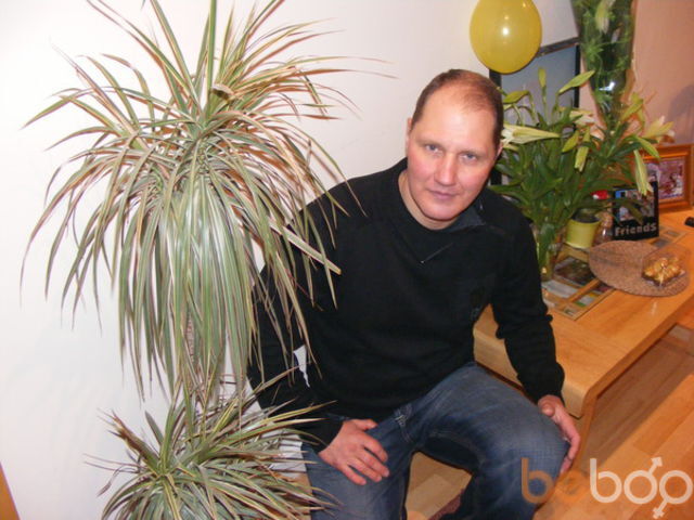  ,   Petr, 64 ,   