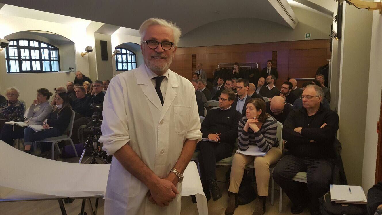 ���������� Plaisir, ���� ������� GibsonThomas, 63 ����, ������������ ��� c�������� ���������