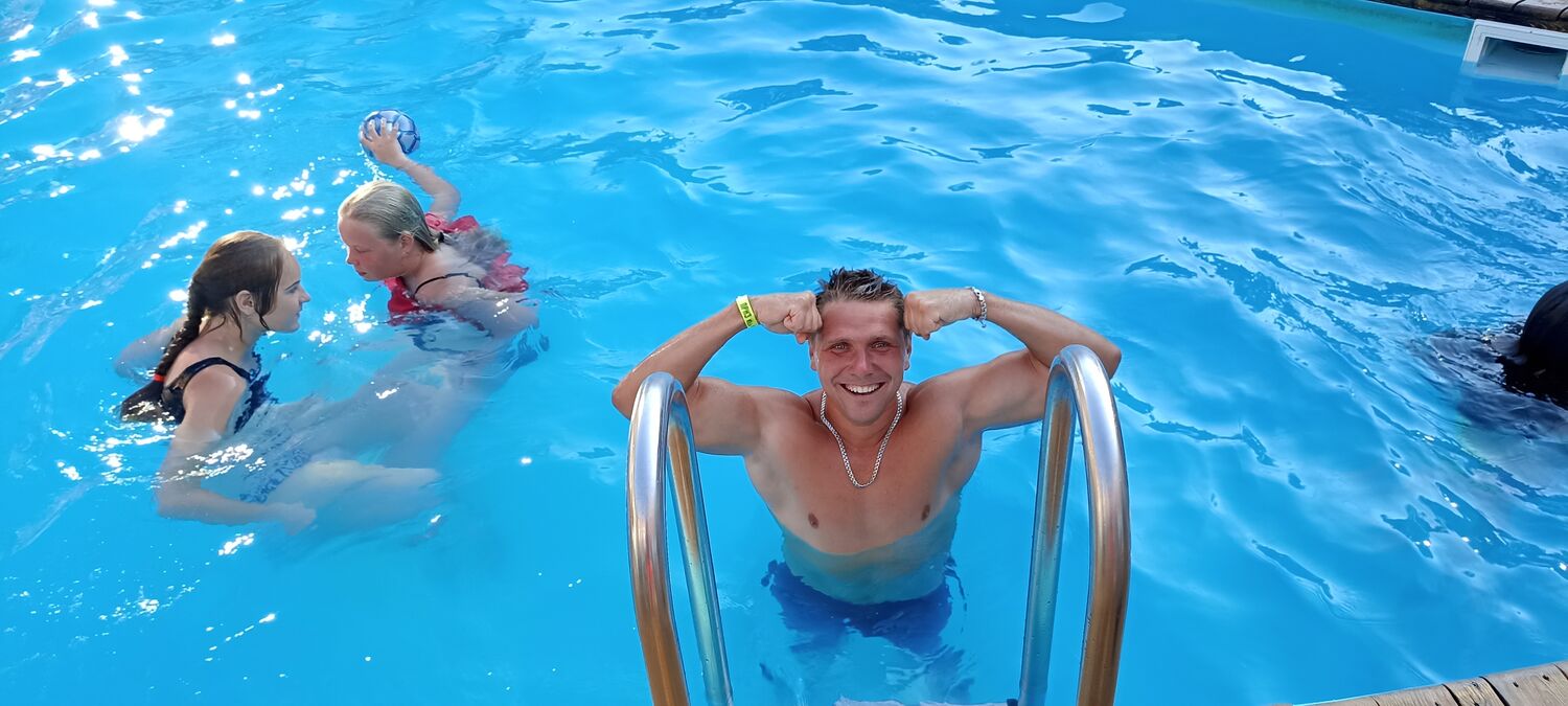 ���� 28982343 ������� ����, 37 ���, ���� ���������� � �����������