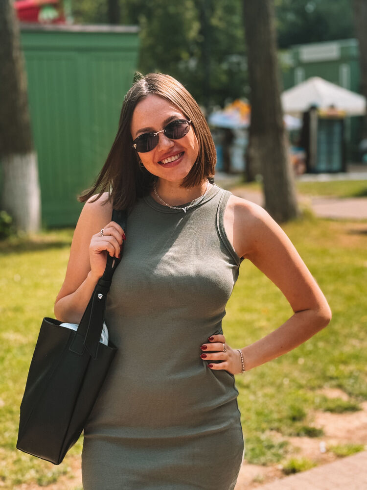  ,   Yul, 28 ,     