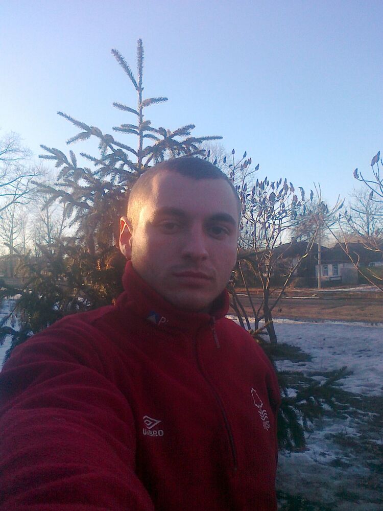  ,   Maks, 33 ,   ,   , c 