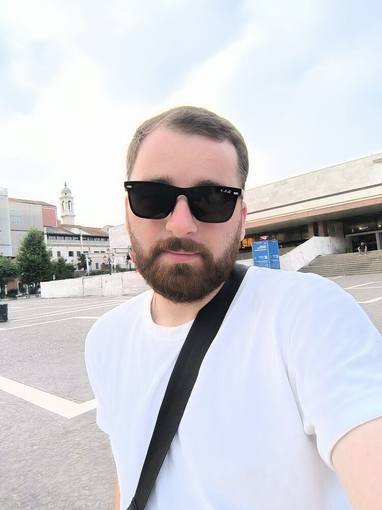  51349493  Evli, 33 ,    