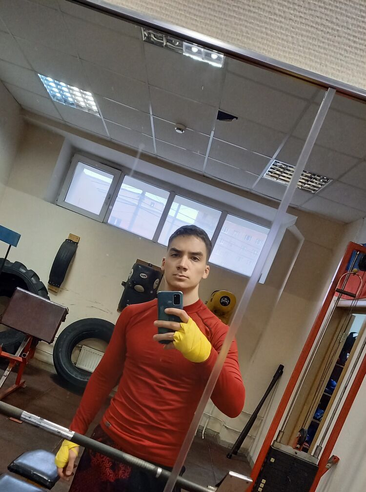  ,   Vlad, 27 ,   ,   
