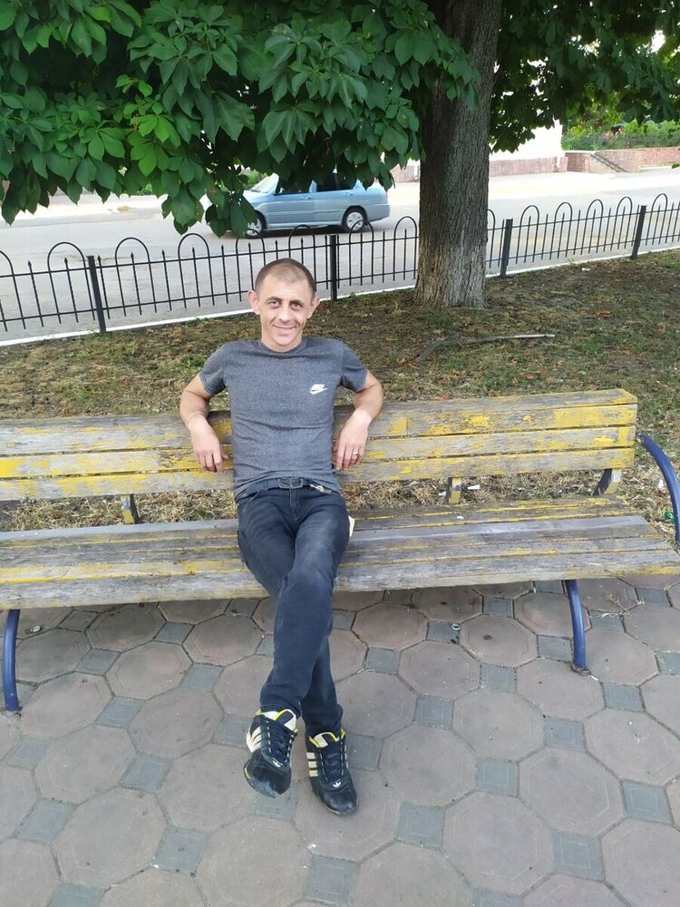  20540473  Mark, 40 ,    