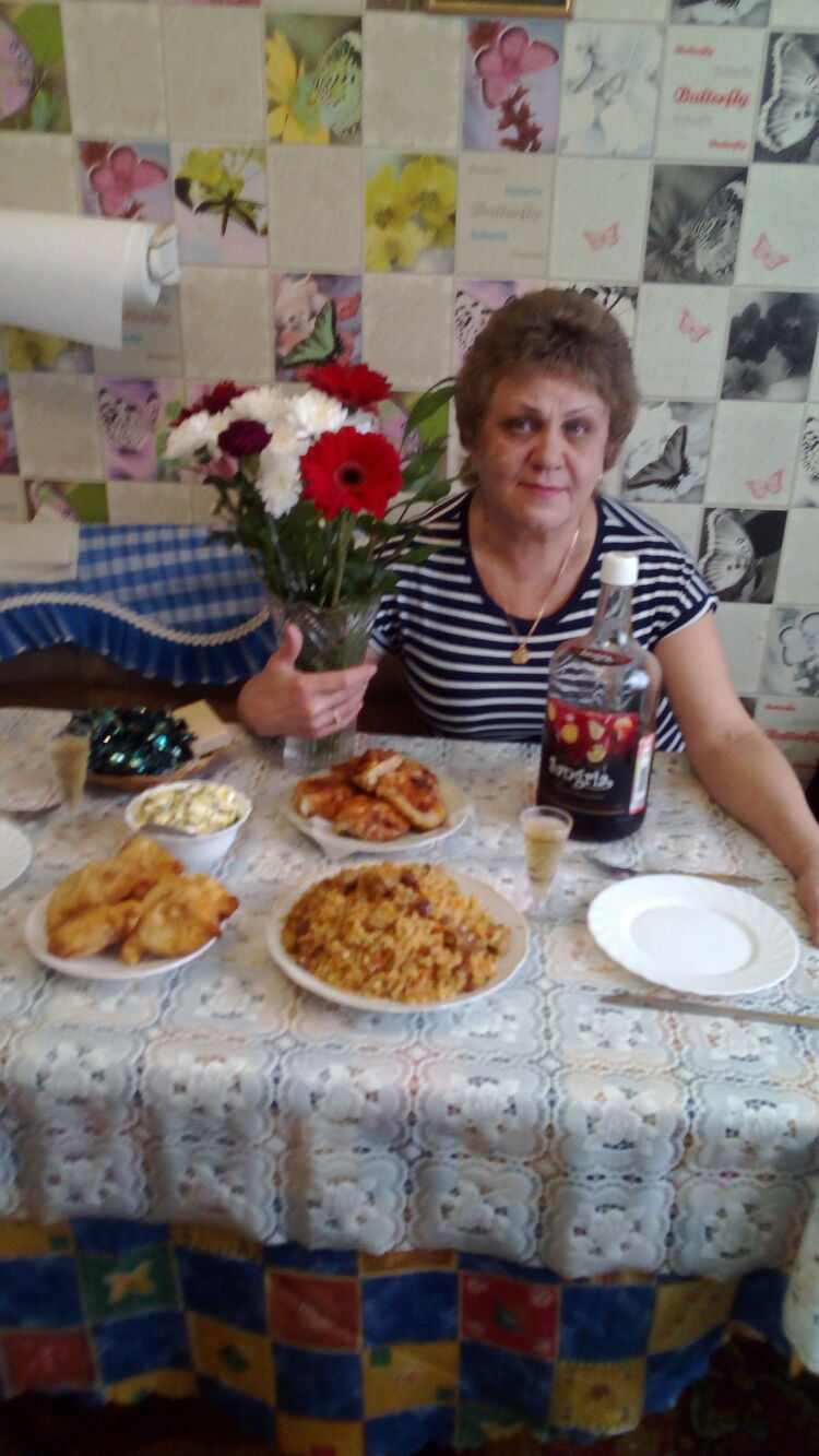  ,   Svetlana, 61 ,     , c , 