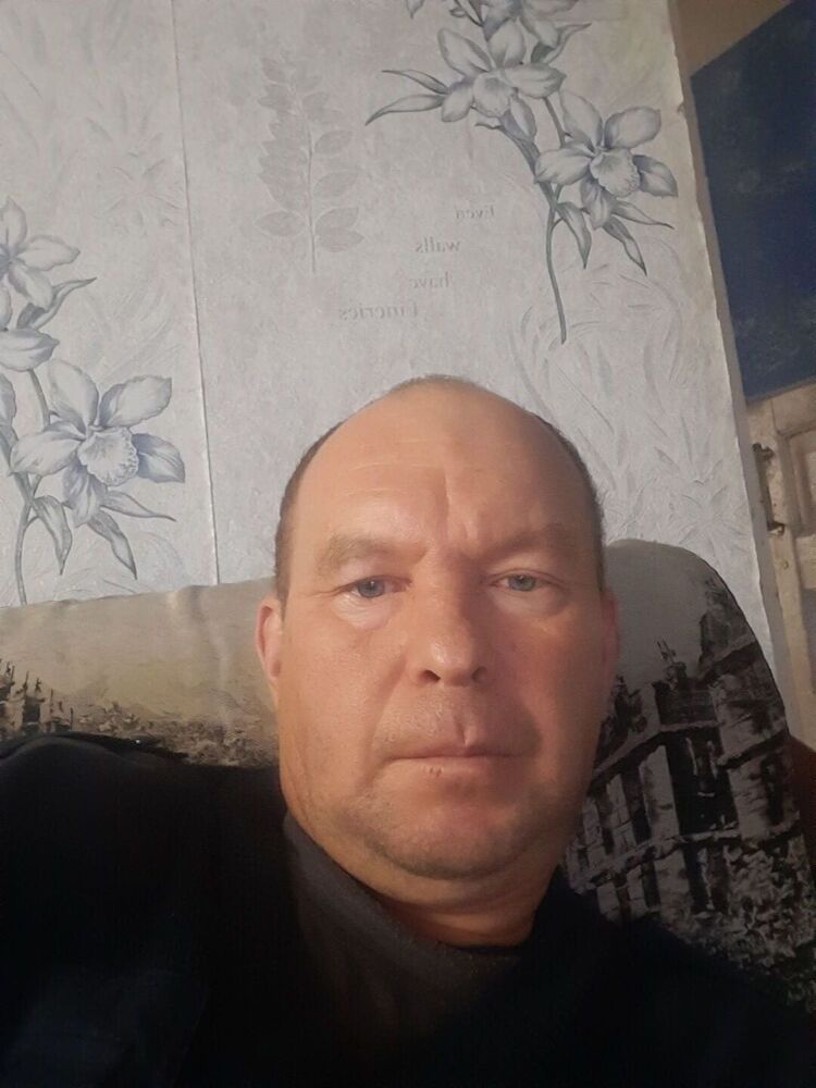 39139853  Alexander, 49 ,    -