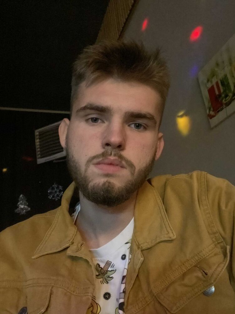  33074133  , 23 ,    