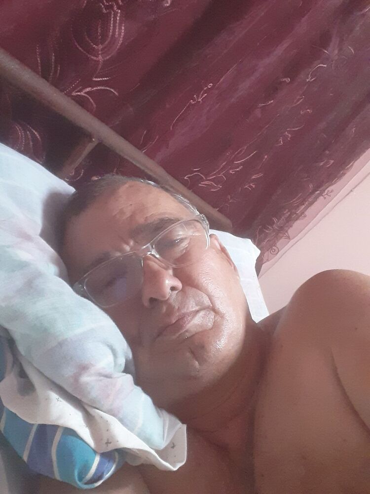  40667273  Andres, 59 ,    