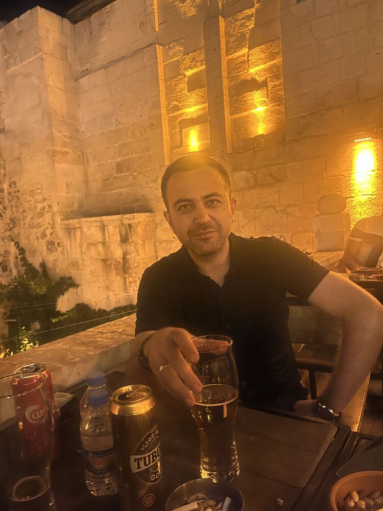  52126353  Mehmet, 36 ,    