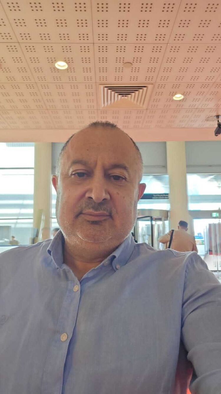  54095913  Deniz, 46 ,    